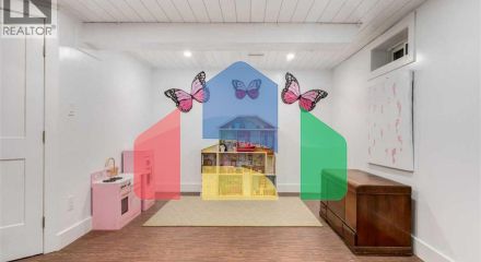 Residential - Single Family Home - Calgary, Canada - Canada