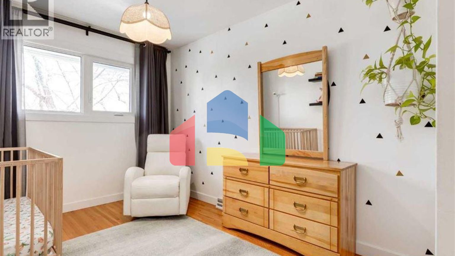 Residential - Single Family Home - Calgary, Canada - Canada