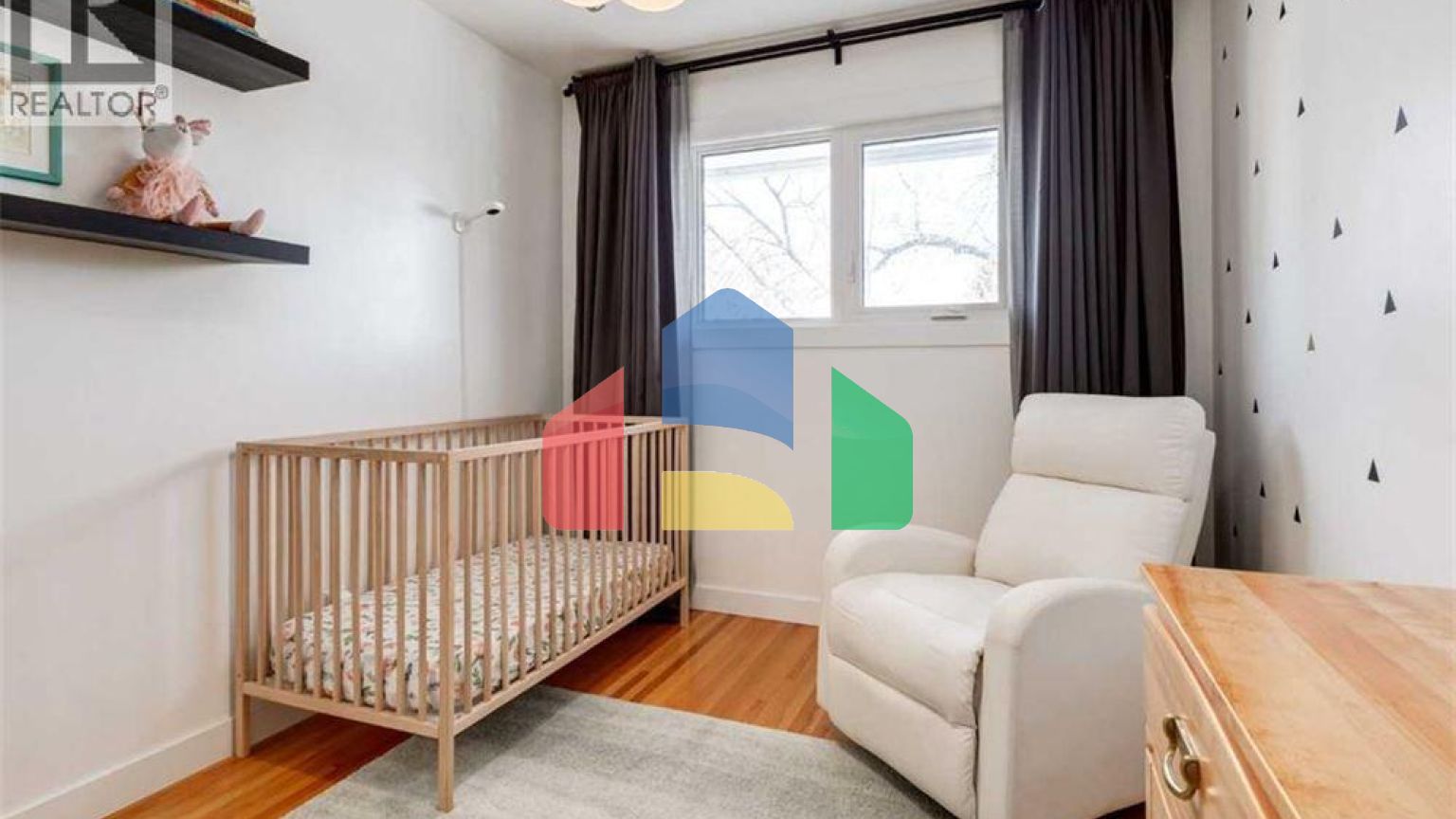 Residential - Single Family Home - Calgary, Canada - Canada