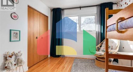 Residential - Single Family Home - Calgary, Canada - Canada