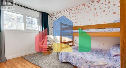 Residential - Single Family Home - Calgary, Canada - Canada