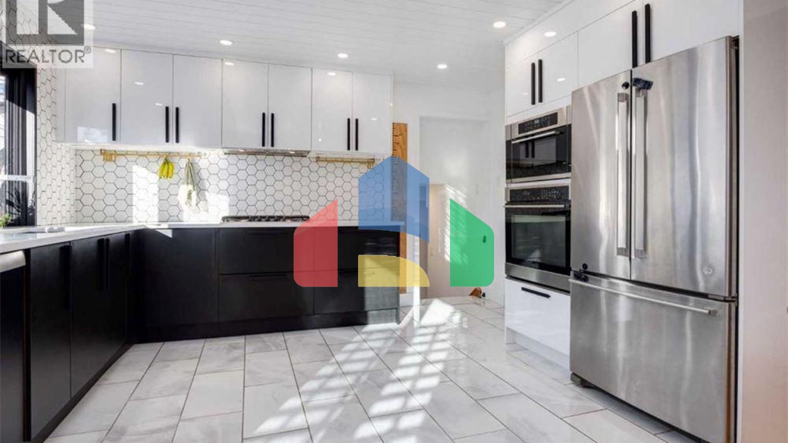 Residential - Single Family Home - Calgary, Canada - Canada