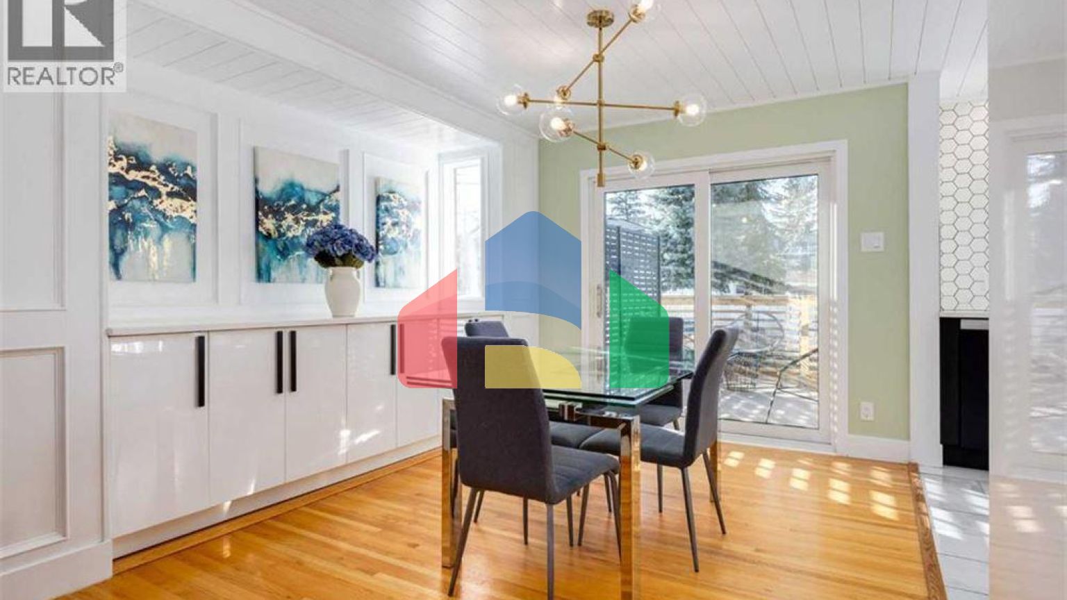 Residential - Single Family Home - Calgary, Canada - Canada