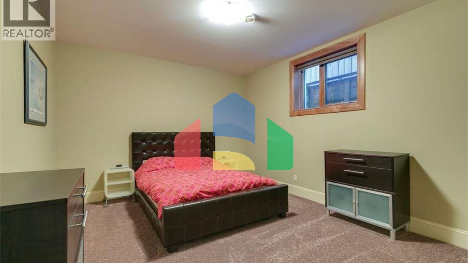 Residential - Single Family Home - Calgary, Canada - Canada