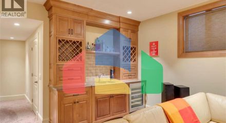 Residential - Single Family Home - Calgary, Canada - Canada