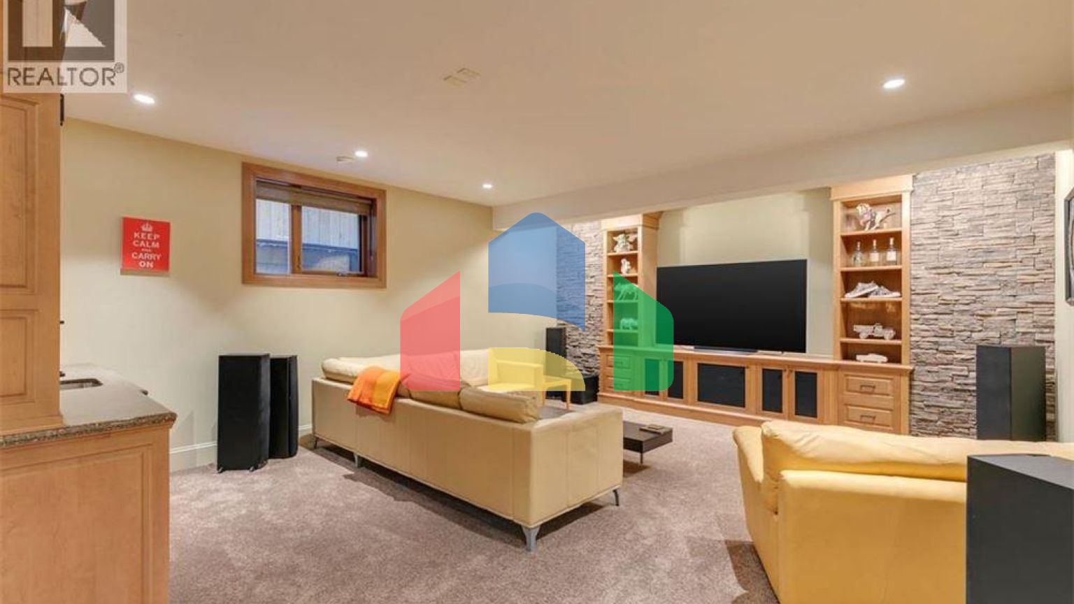 Residential - Single Family Home - Calgary, Canada - Canada