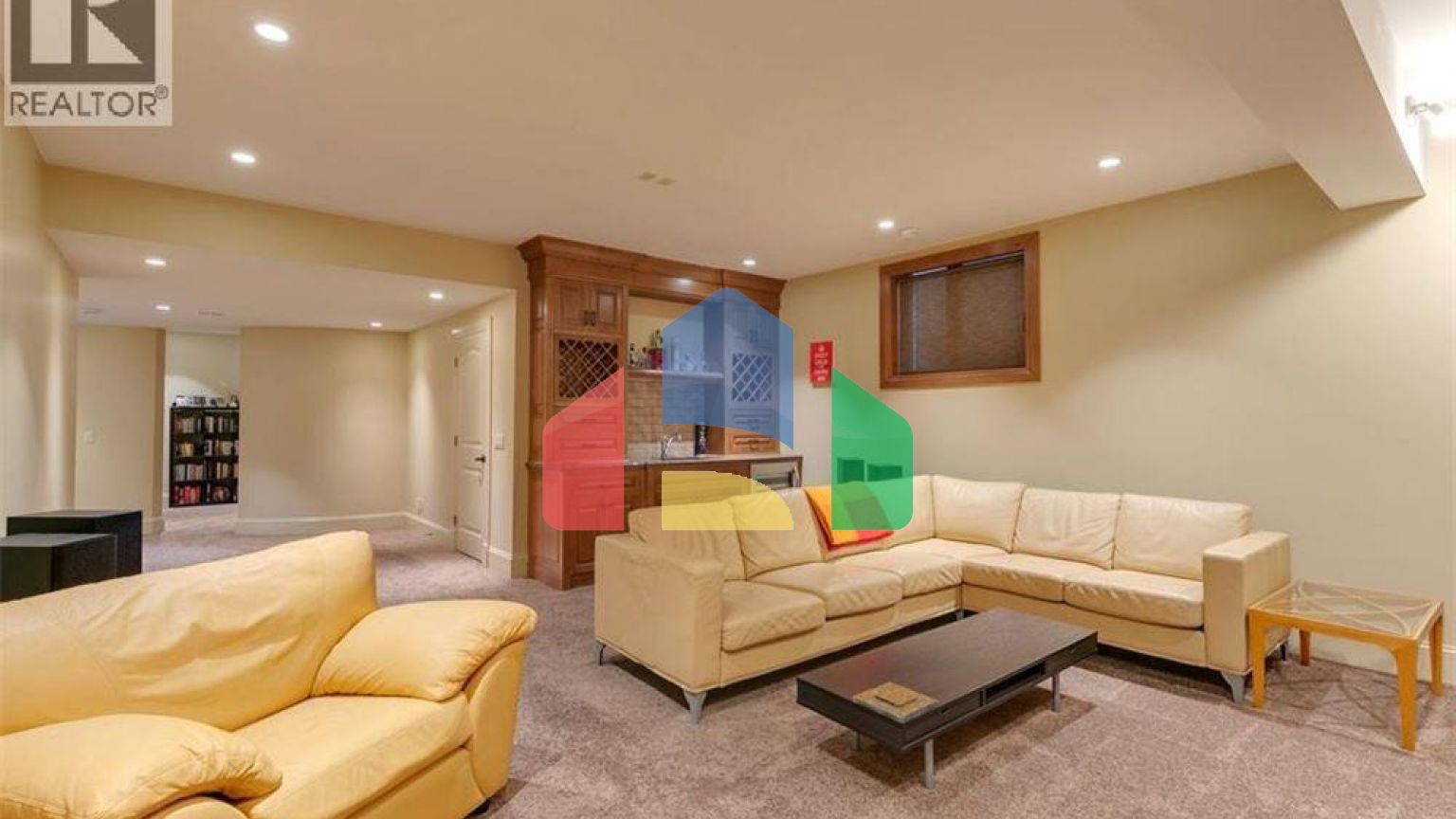 Residential - Single Family Home - Calgary, Canada - Canada