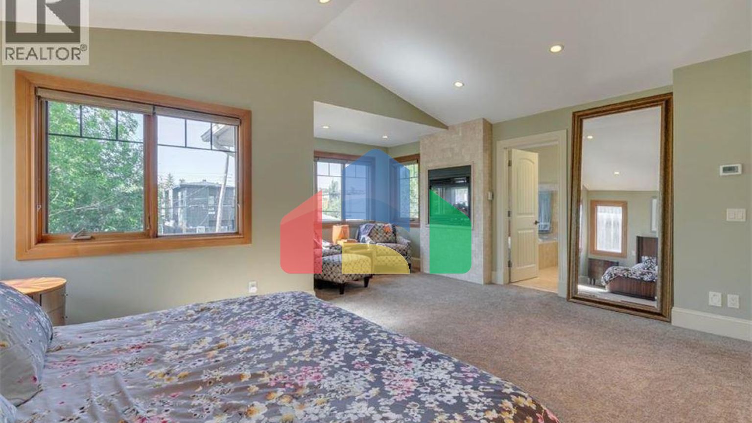 Residential - Single Family Home - Calgary, Canada - Canada