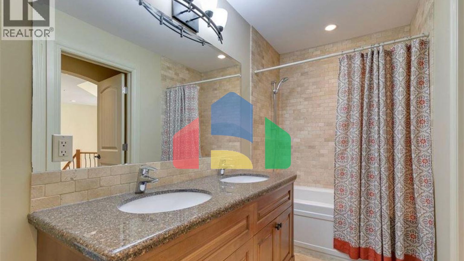 Residential - Single Family Home - Calgary, Canada - Canada