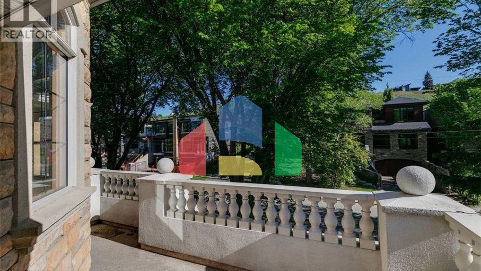 Residential - Single Family Home - Calgary, Canada - Canada