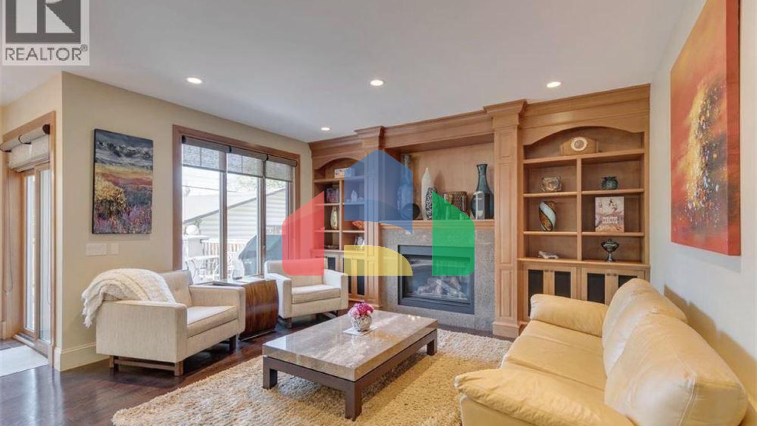 Residential - Single Family Home - Calgary, Canada - Canada