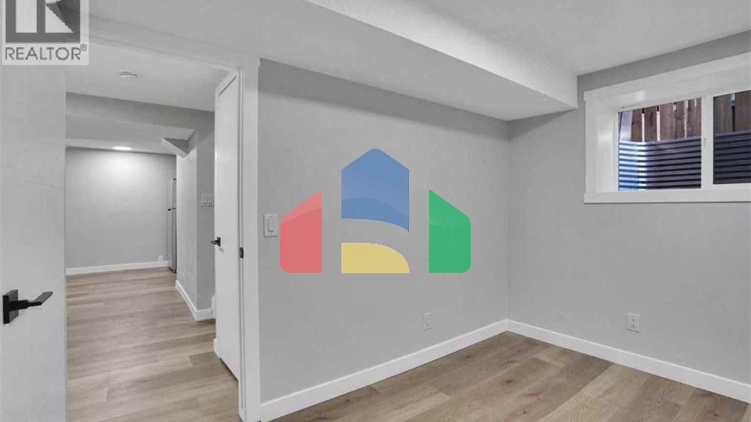 Residential - Single Family Home - Calgary, Canada - Canada