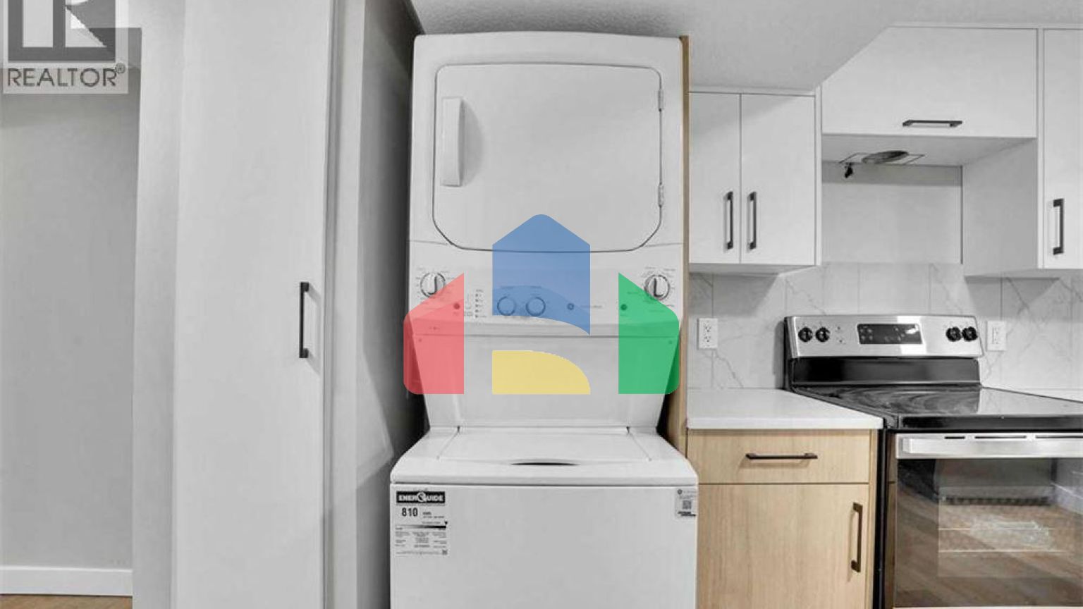 Residential - Single Family Home - Calgary, Canada - Canada