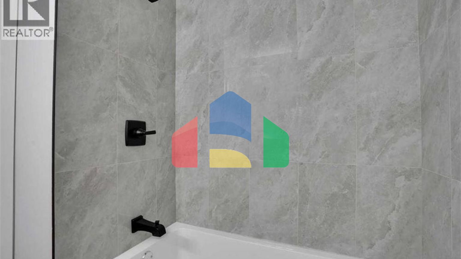 Residential - Single Family Home - Calgary, Canada - Canada