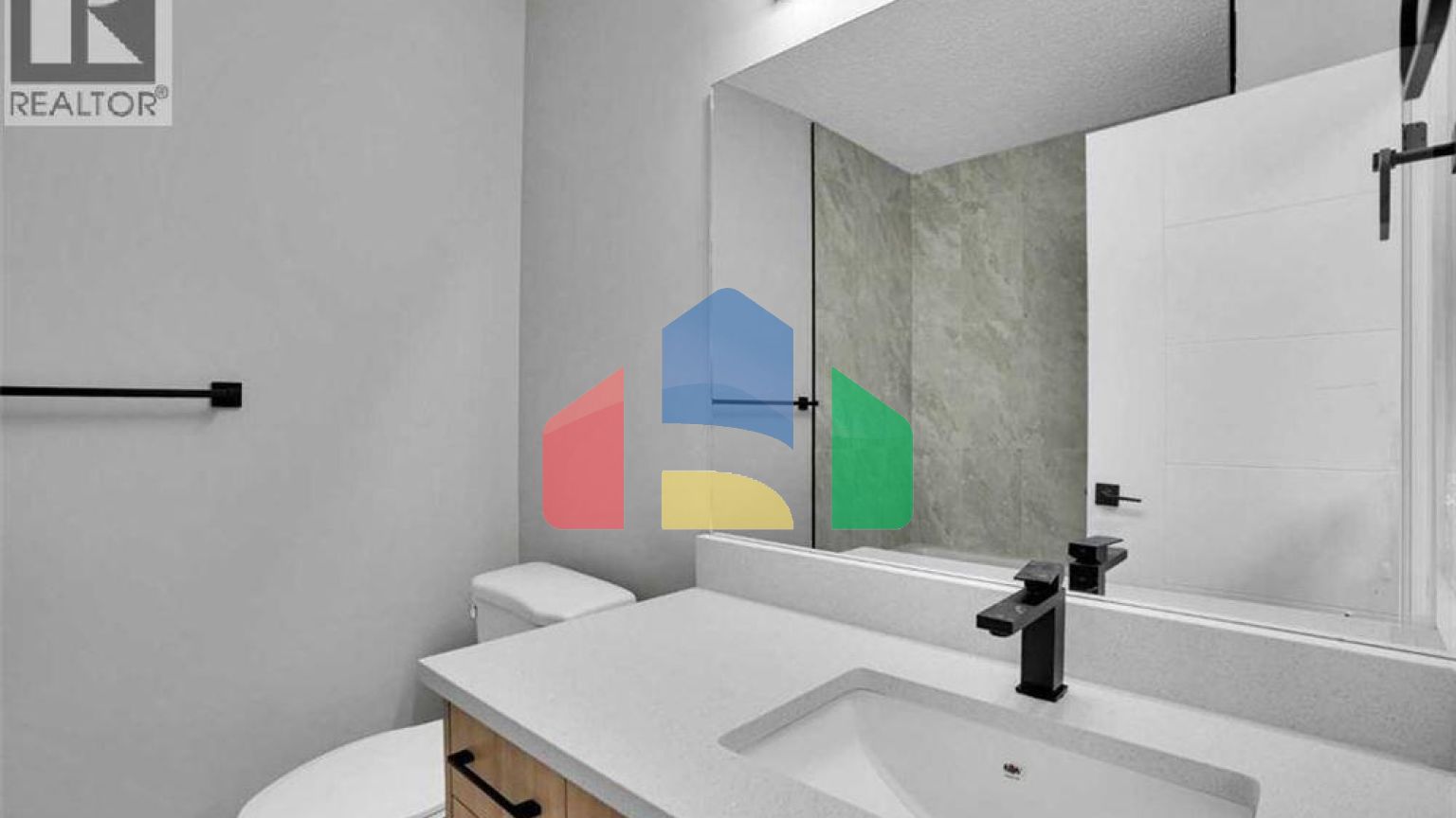 Residential - Single Family Home - Calgary, Canada - Canada