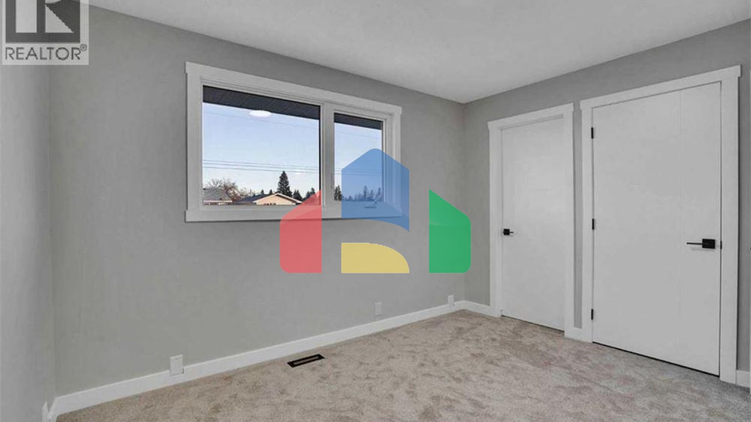 Residential - Single Family Home - Calgary, Canada - Canada