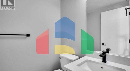 Residential - Single Family Home - Calgary, Canada - Canada