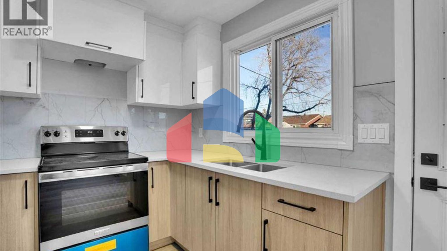 Residential - Single Family Home - Calgary, Canada - Canada