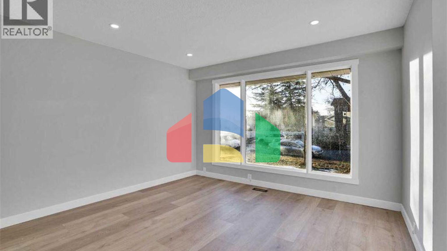 Residential - Single Family Home - Calgary, Canada - Canada