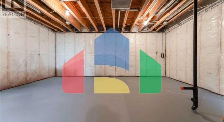 Residential - Single Family Home - Calgary, Canada - Canada