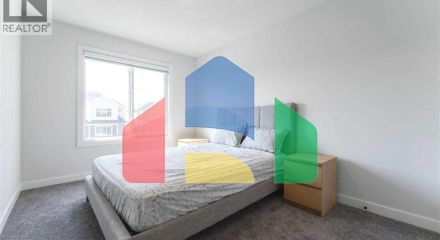 Residential - Single Family Home - Calgary, Canada - Canada