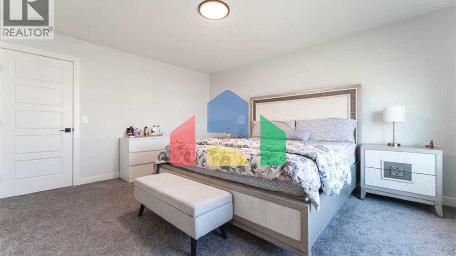 Residential - Single Family Home - Calgary, Canada - Canada