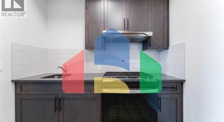 Residential - Single Family Home - Calgary, Canada - Canada