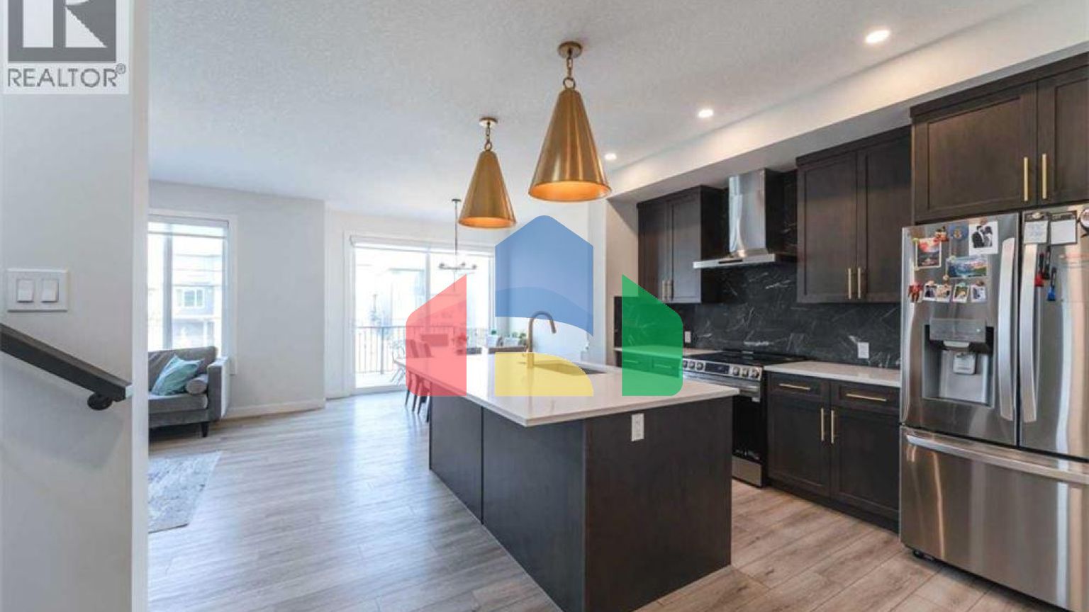 Residential - Single Family Home - Calgary, Canada - Canada