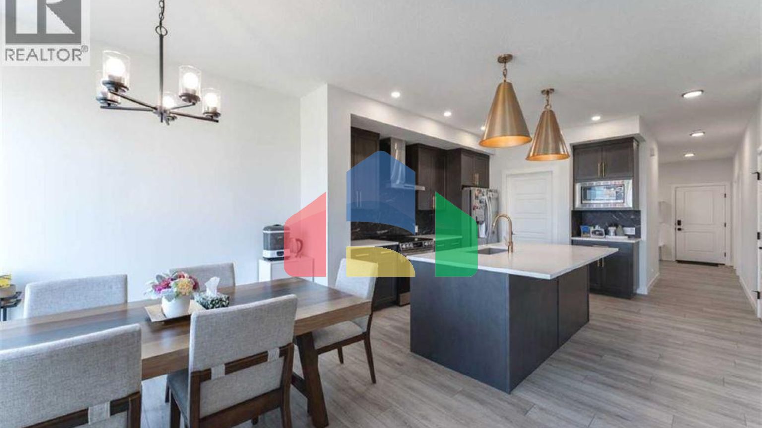 Residential - Single Family Home - Calgary, Canada - Canada