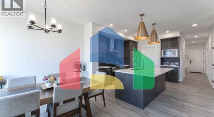 Residential - Single Family Home - Calgary, Canada - Canada