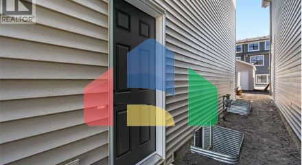 Residential - Single Family Home - Calgary, Canada - Canada