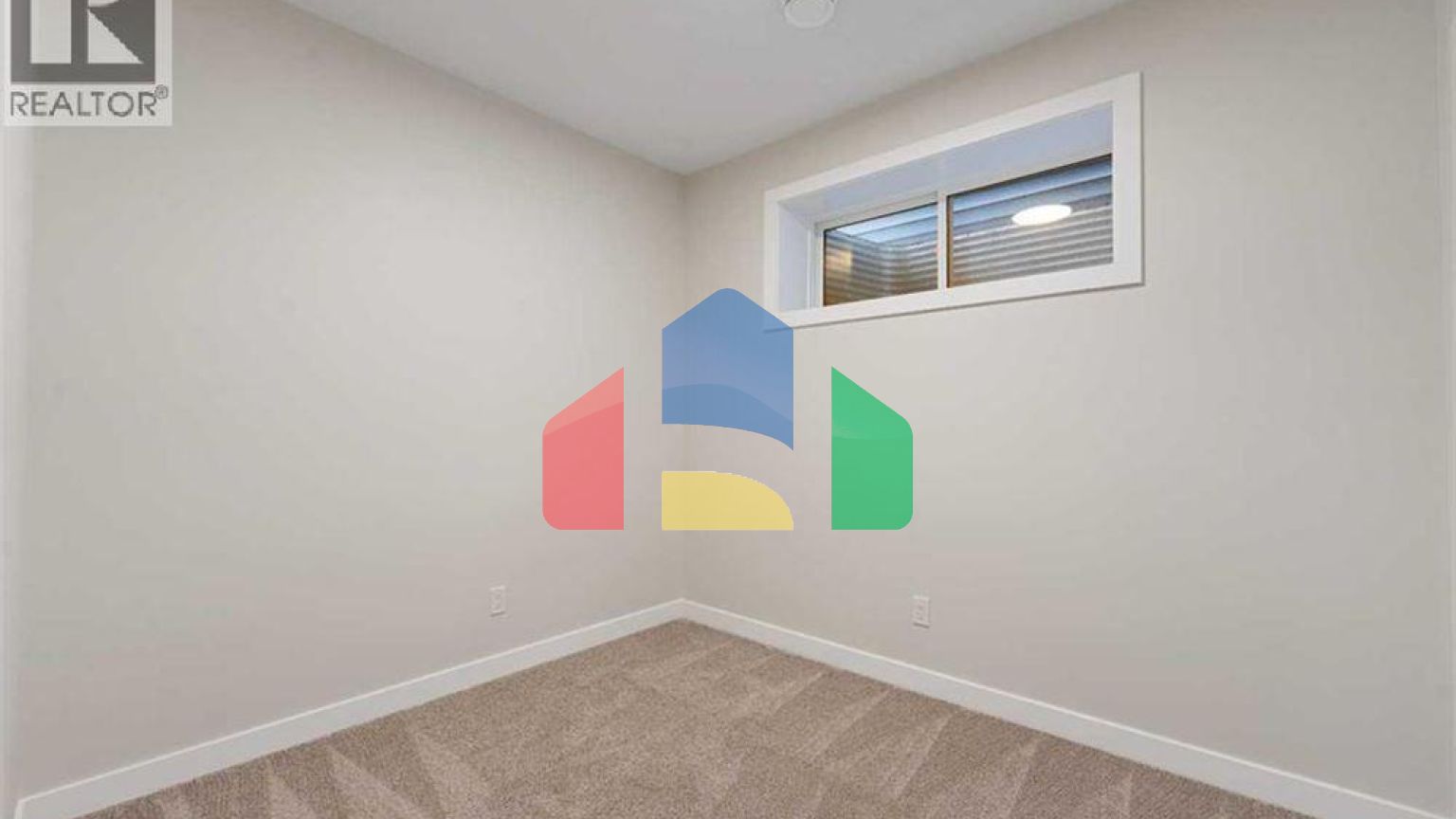 Residential - Single Family Home - Calgary, Canada - Canada