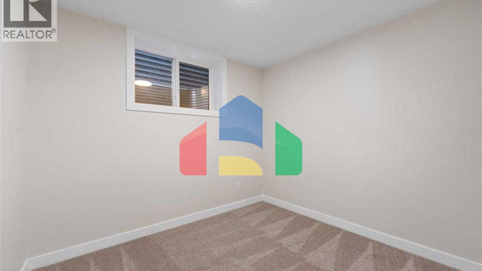 Residential - Single Family Home - Calgary, Canada - Canada