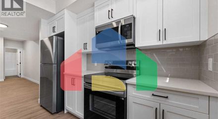 Residential - Single Family Home - Calgary, Canada - Canada