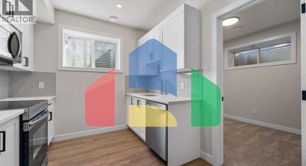 Residential - Single Family Home - Calgary, Canada - Canada