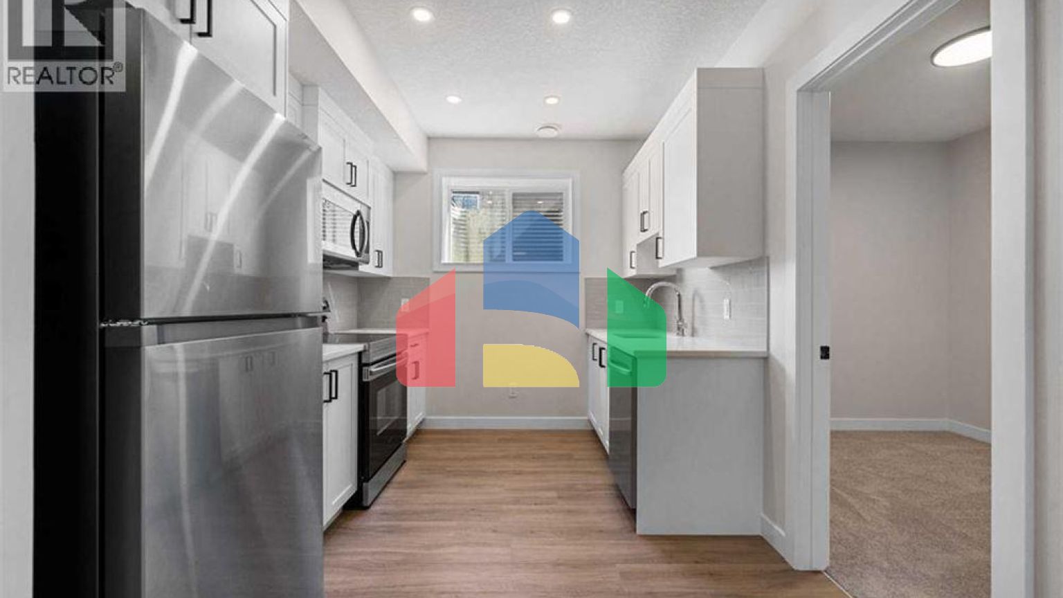 Residential - Single Family Home - Calgary, Canada - Canada