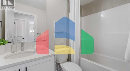 Residential - Single Family Home - Calgary, Canada - Canada