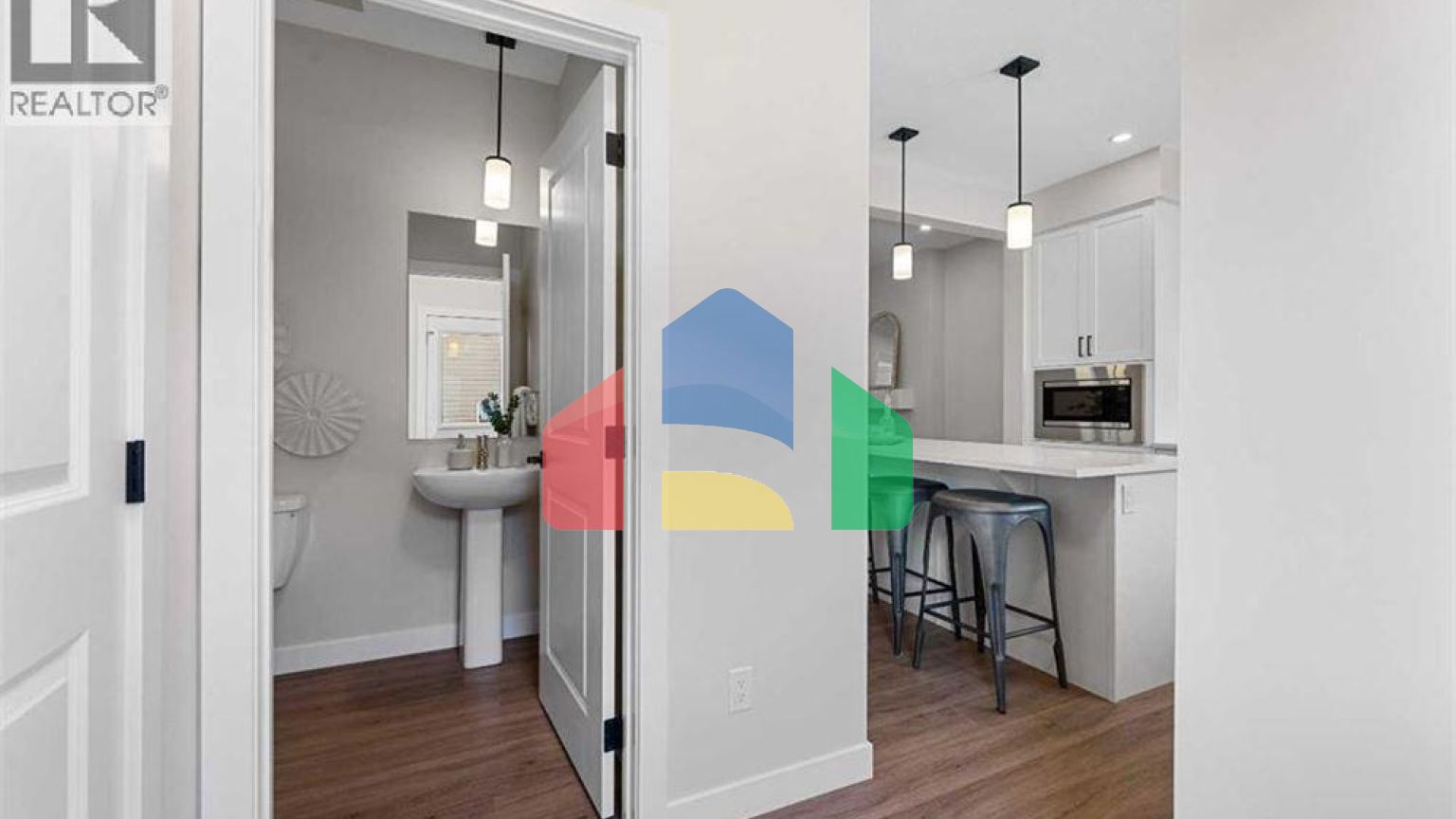 Residential - Single Family Home - Calgary, Canada - Canada