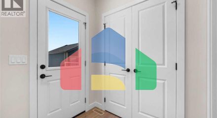 Residential - Single Family Home - Calgary, Canada - Canada