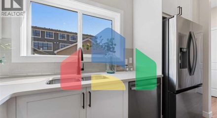 Residential - Single Family Home - Calgary, Canada - Canada