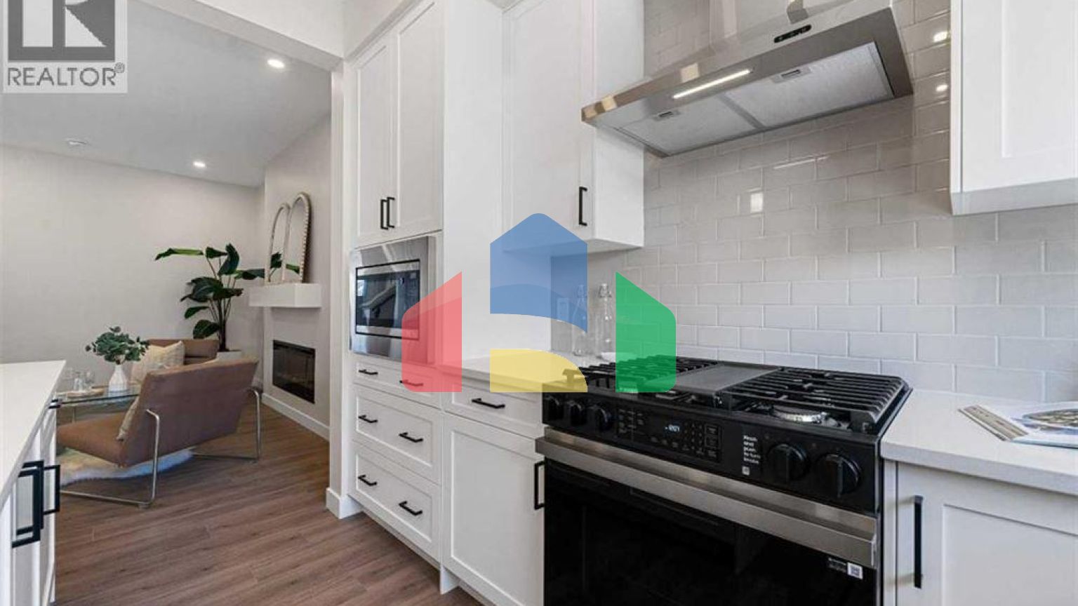 Residential - Single Family Home - Calgary, Canada - Canada