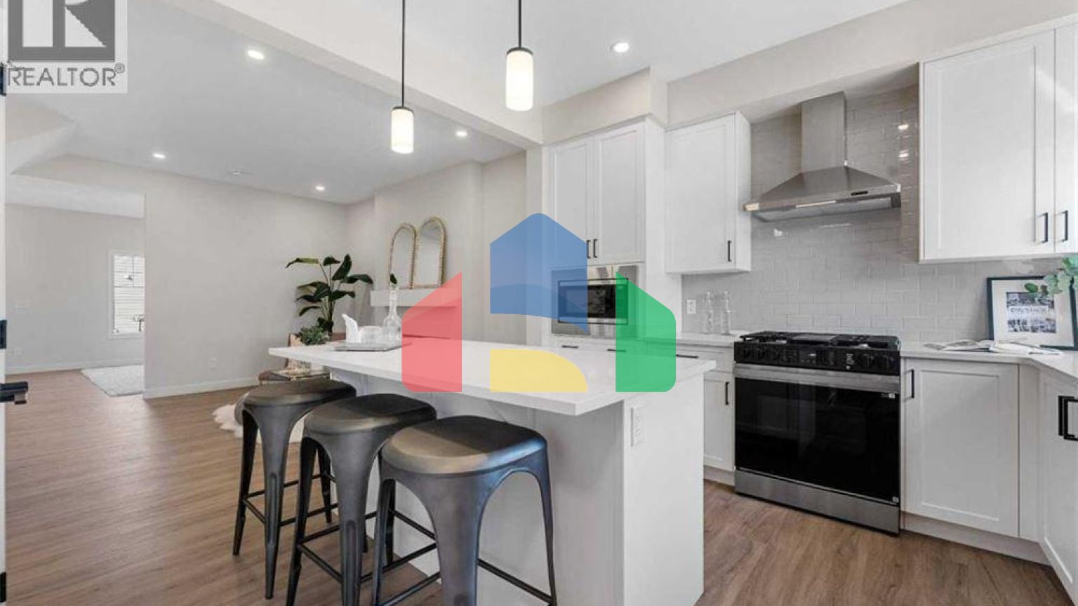 Residential - Single Family Home - Calgary, Canada - Canada