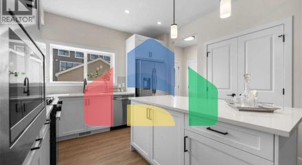 Residential - Single Family Home - Calgary, Canada - Canada