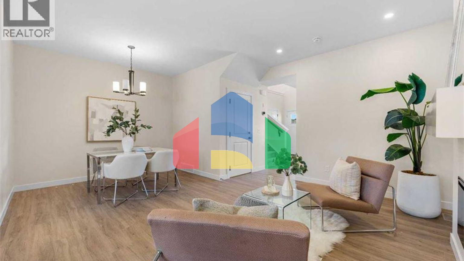 Residential - Single Family Home - Calgary, Canada - Canada