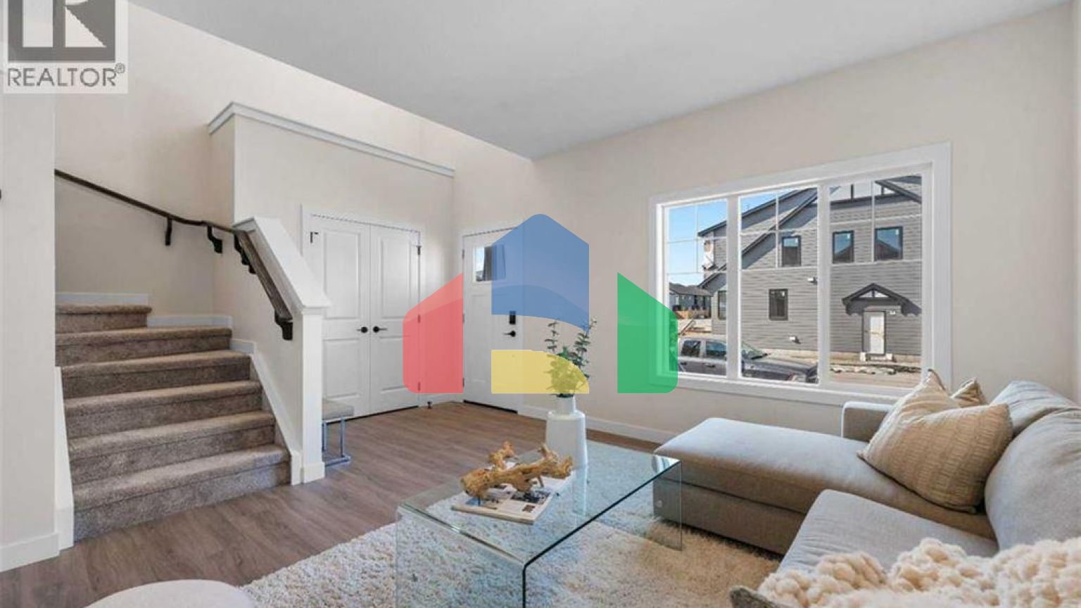 Residential - Single Family Home - Calgary, Canada - Canada