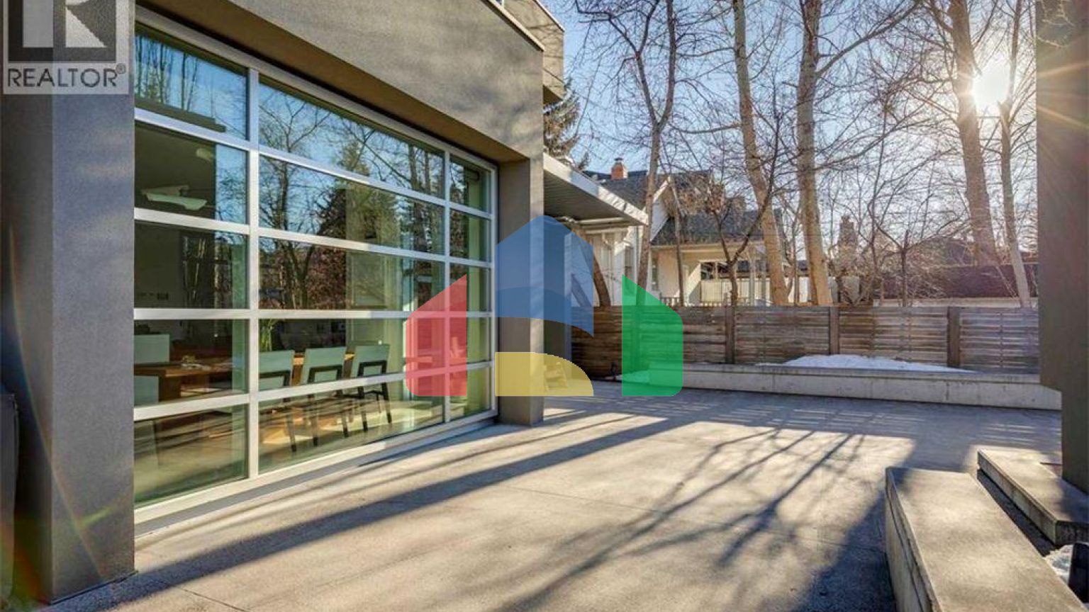 Residential - Single Family Home - Calgary, Canada - Canada