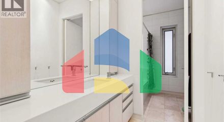 Residential - Single Family Home - Calgary, Canada - Canada