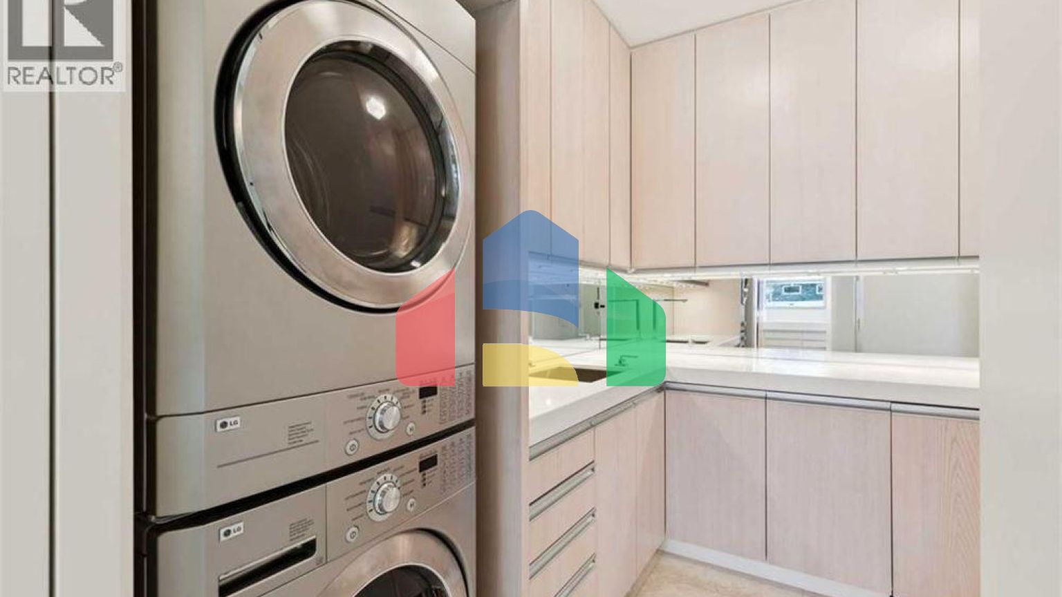 Residential - Single Family Home - Calgary, Canada - Canada