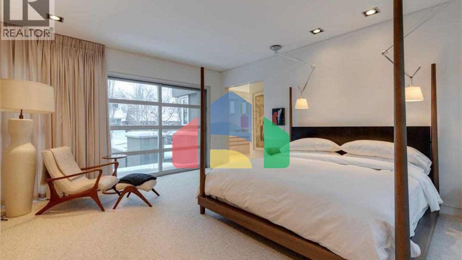 Residential - Single Family Home - Calgary, Canada - Canada