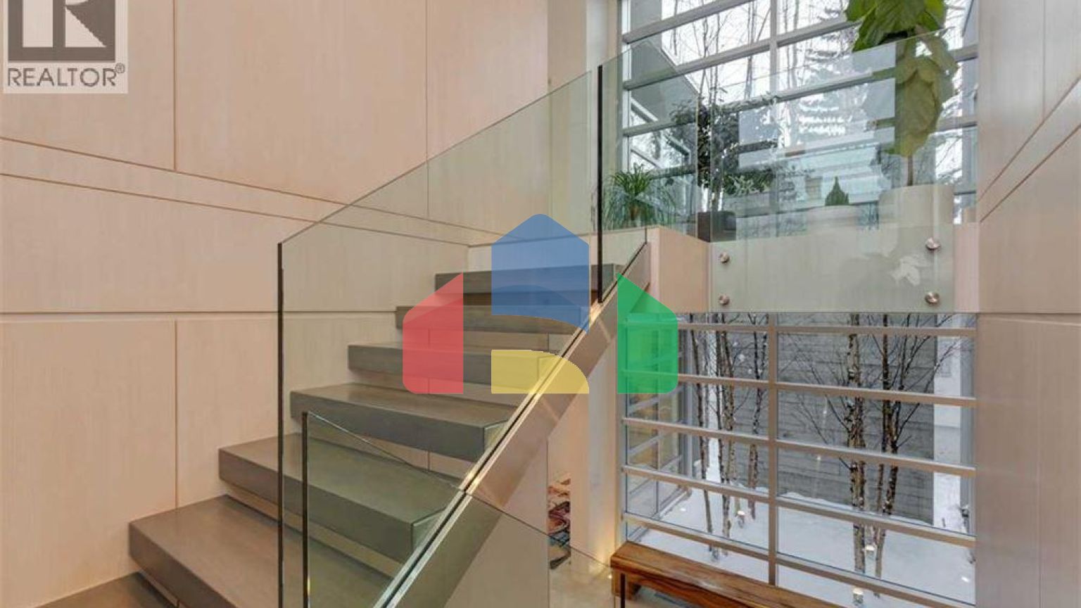 Residential - Single Family Home - Calgary, Canada - Canada